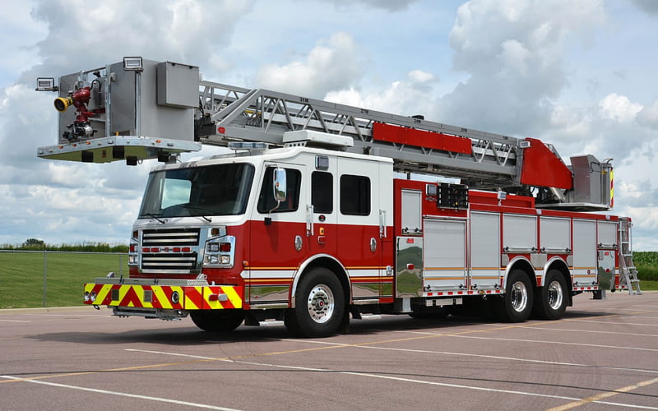 Modern Fire Truck (10)