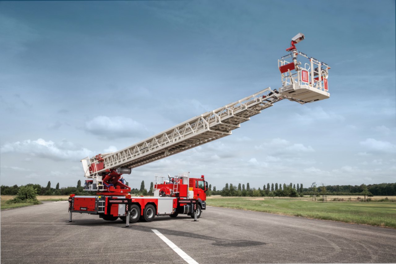 Aerials Fire Truck (4)