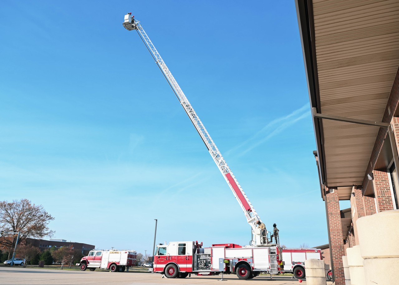 Aerials Fire Truck (5)