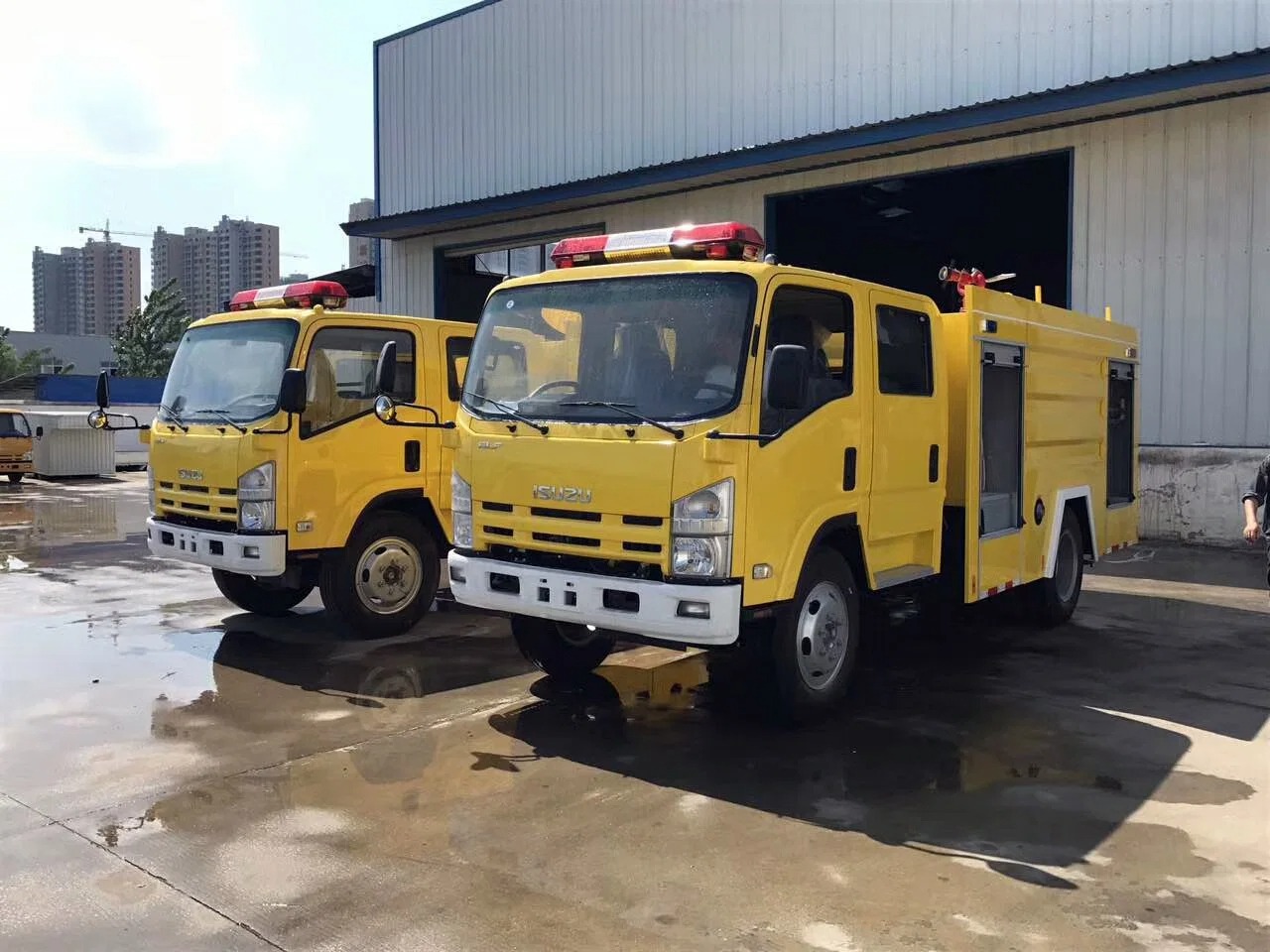 Yellow fire truck (4)