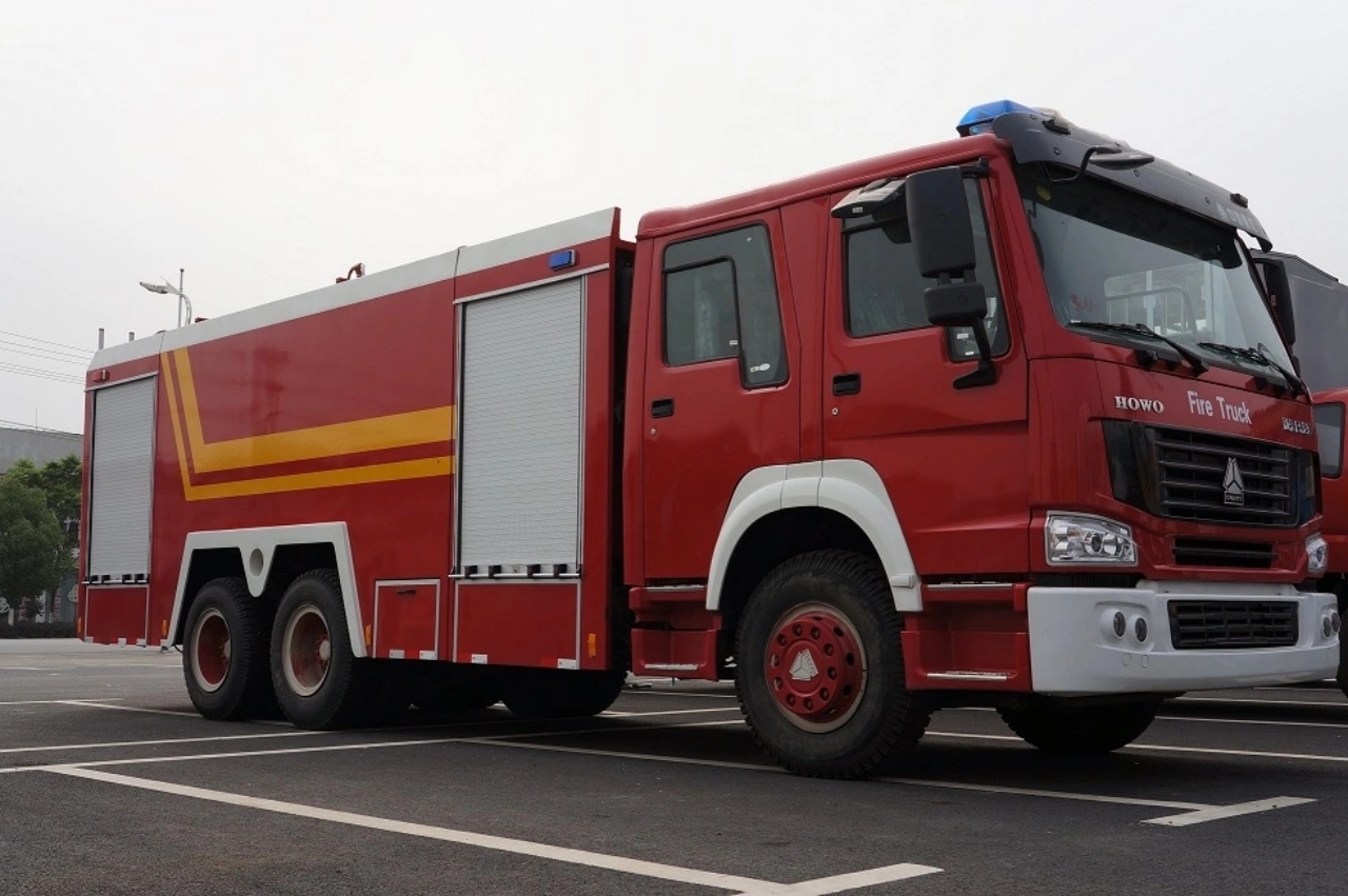 Water Foam Fire Truck (3)