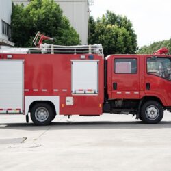 ISUZU 6000 Liters Water Foam Fire Truck (4)