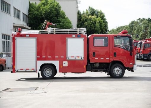 ISUZU 6000 Liters Water Foam Fire Truck (4)