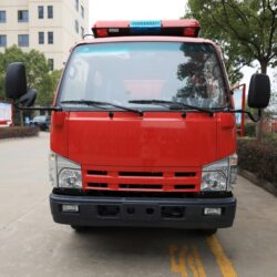 ISUZU 1300 Liters Water Foam Fire Truck (2)