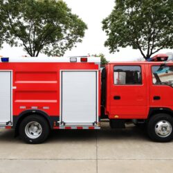 ISUZU 1300 Liters Water Foam Fire Truck