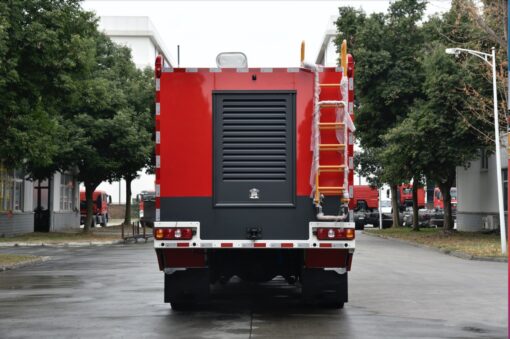 6x6 SHACMAN X3000 Airport Fire Truck (5)