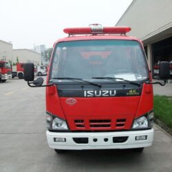 ISUZU 2000 Liters Small Fire Engine (2)