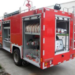 ISUZU 2000 Liters Small Fire Engine (3)