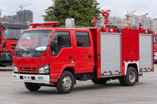 ISUZU 2000 Liters Small Fire Engine