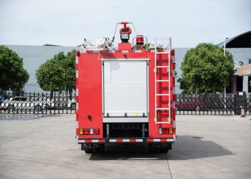 ISUZU 3000 Liters Water Foam Small Fire Truck (4)