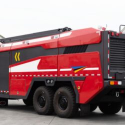 6WD Airport Rescue Fire Fighting Truck (3)