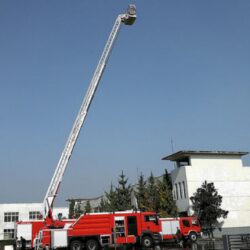 HOWO 32M Aerial Ladder Fire Fighting Truck (3)