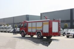 ISUZU FVR 6CBM Foam Fire Truck (3)