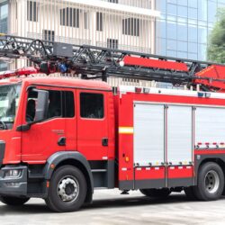 MAN 18M Aerial Ladder Fire Truck (2)