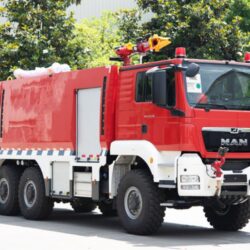 MAN 6x6 Airport Rescue Fire Fighting Truck (2)