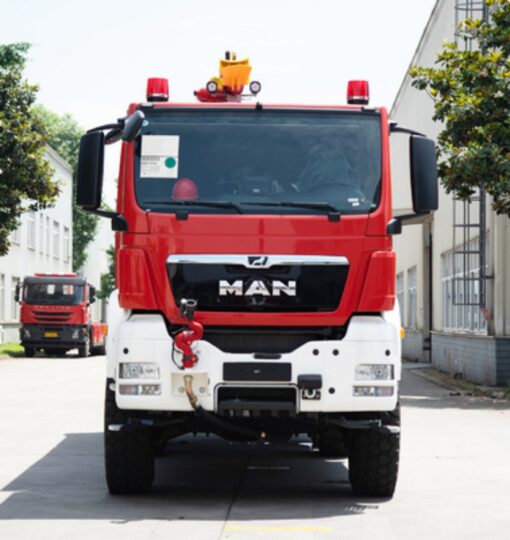 MAN 6x6 Airport Rescue Fire Fighting Truck (3)