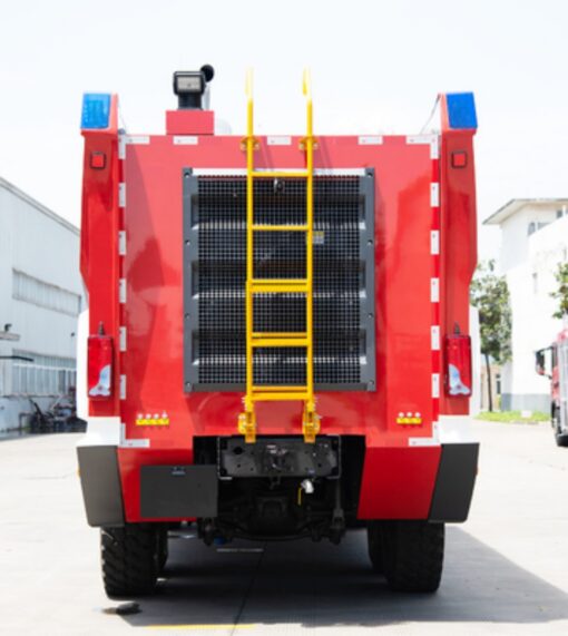 MAN 6x6 Airport Rescue Fire Fighting Truck (4)