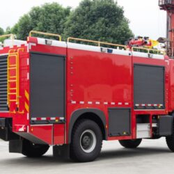 SCANIA 4x4 Airport Rescue Fire Fighting Truck (3)