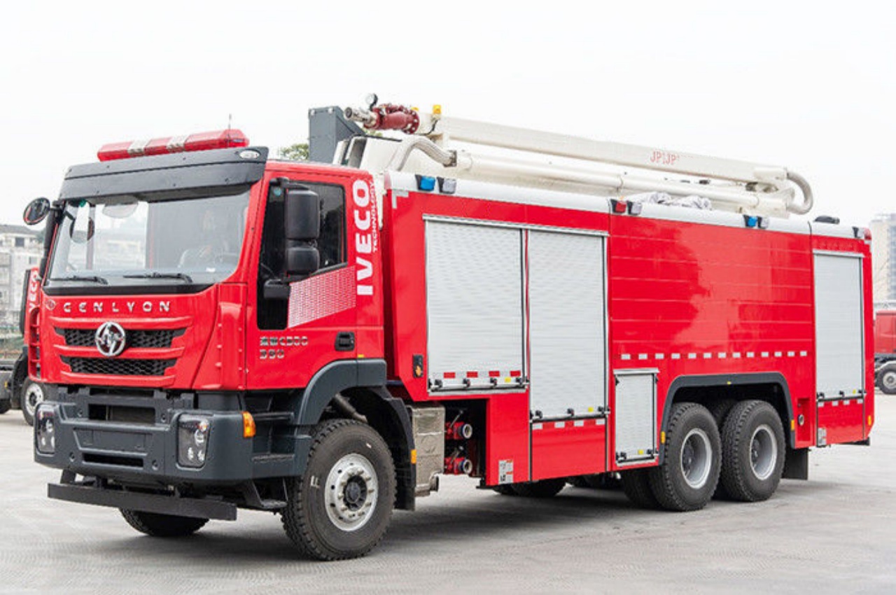 IVECO 12000 Liters Squirt Fire Truck