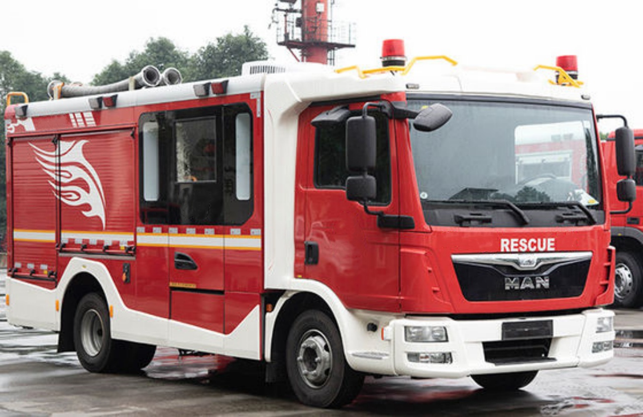 MAN 3000 Ltr Water Foam Small Fire Fighting Truck