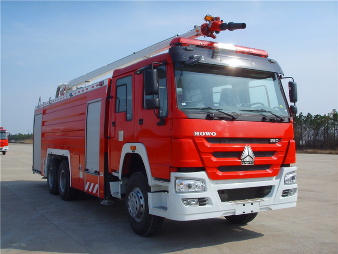 HOWO 20M Water Foam Fire and Truck (2)