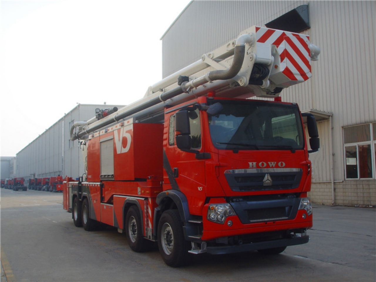 HOWO 62M Tower Fire Truck (2)