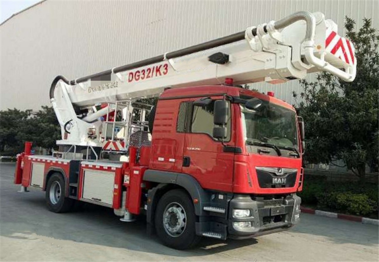 MAN 32M Aerial Platform Fire Truck (4)