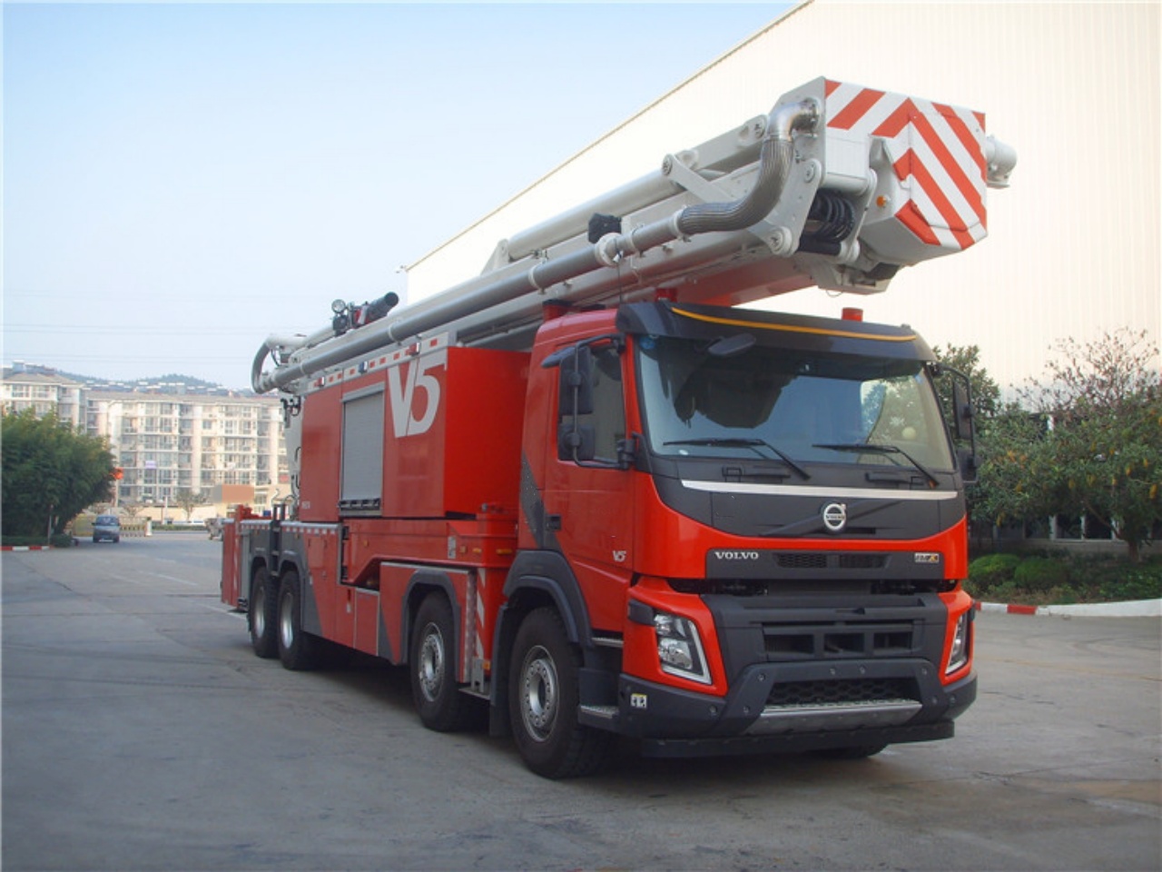 Volvo 62M Water Foam Tower Fire Truck (2)