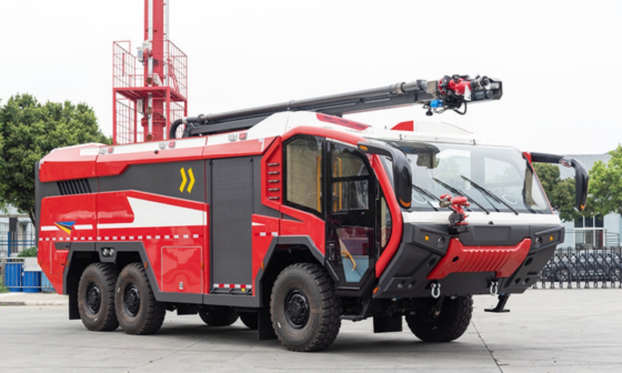 6x6 14000 Liters ARFF Fire Truck (2)