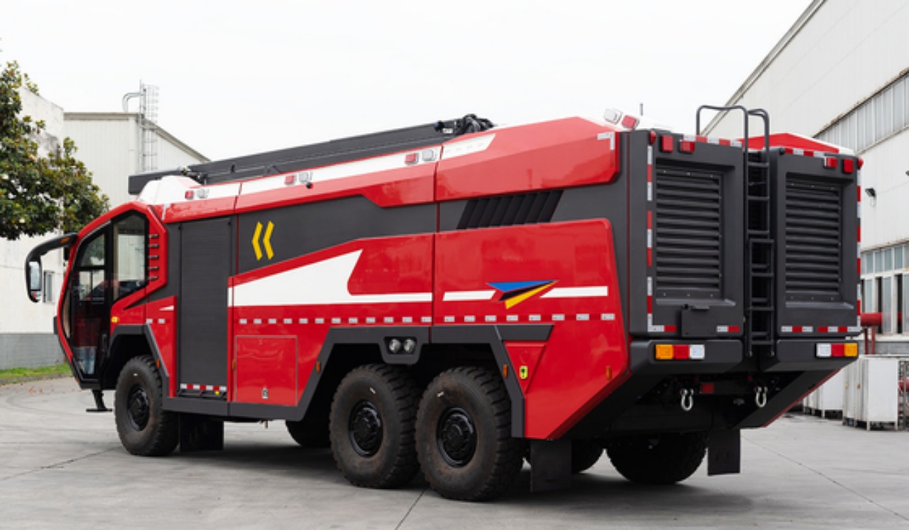 6x6 14000 Liters ARFF Fire Truck (4)