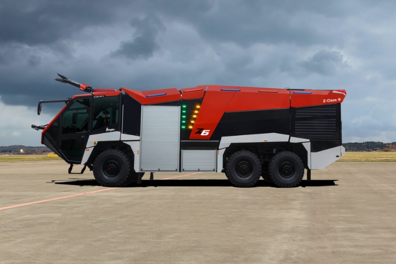 6x6 16000 Liters ARFF Fire Engine (3)