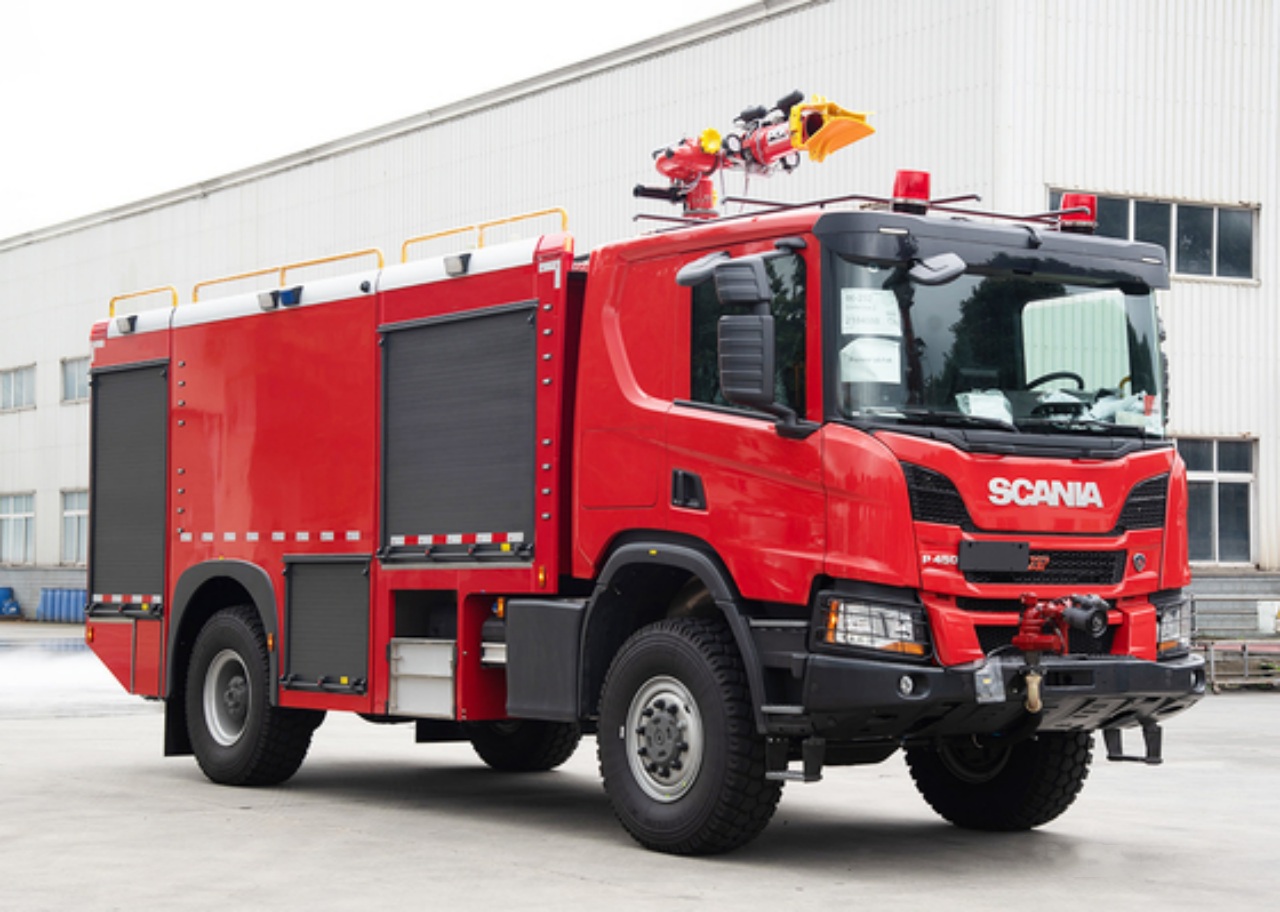 Scania 4WD ARFF Fire Truck (2)