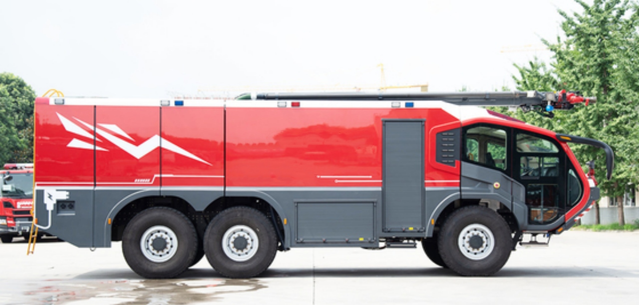 Electric 6x6 Airport Rescue Fire Fighting Truck (3)