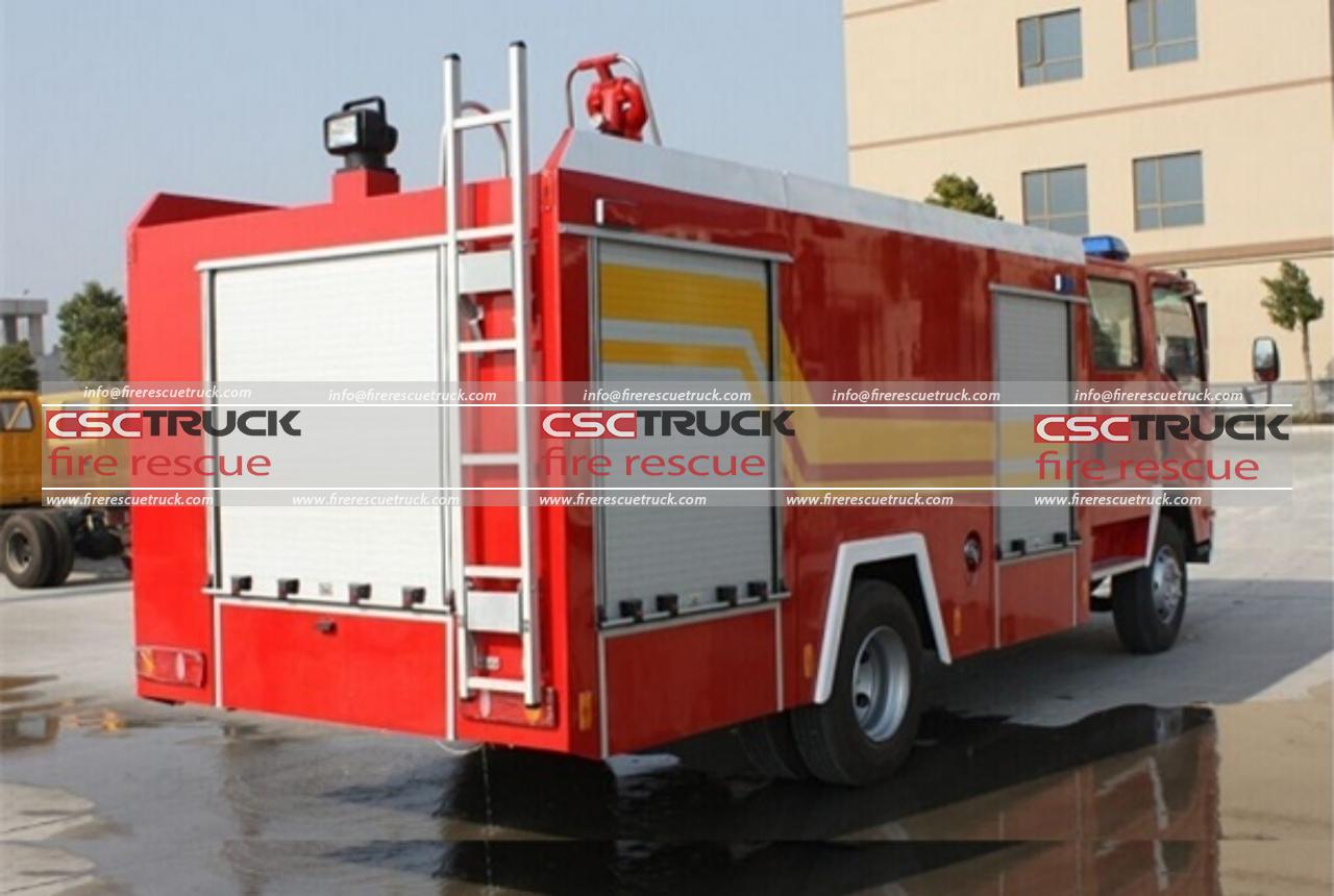 ISUZU 700P 3CBM Water Fire Truck (3)