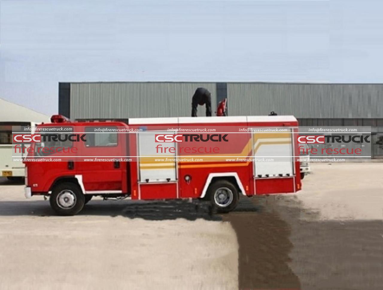 ISUZU 700P 3CBM Water Fire Truck (5)