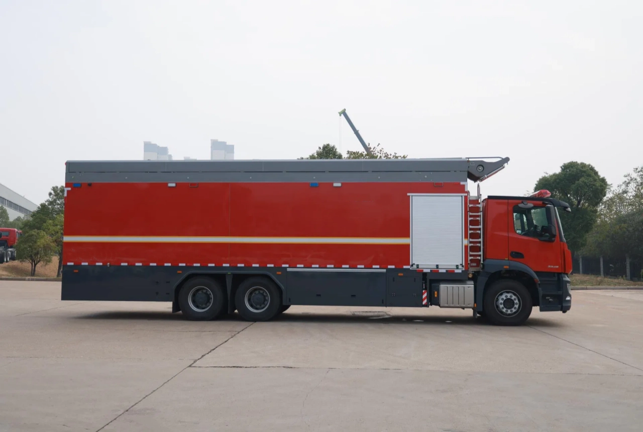 Benz 3000M Hose Recovery Vehicle (4)