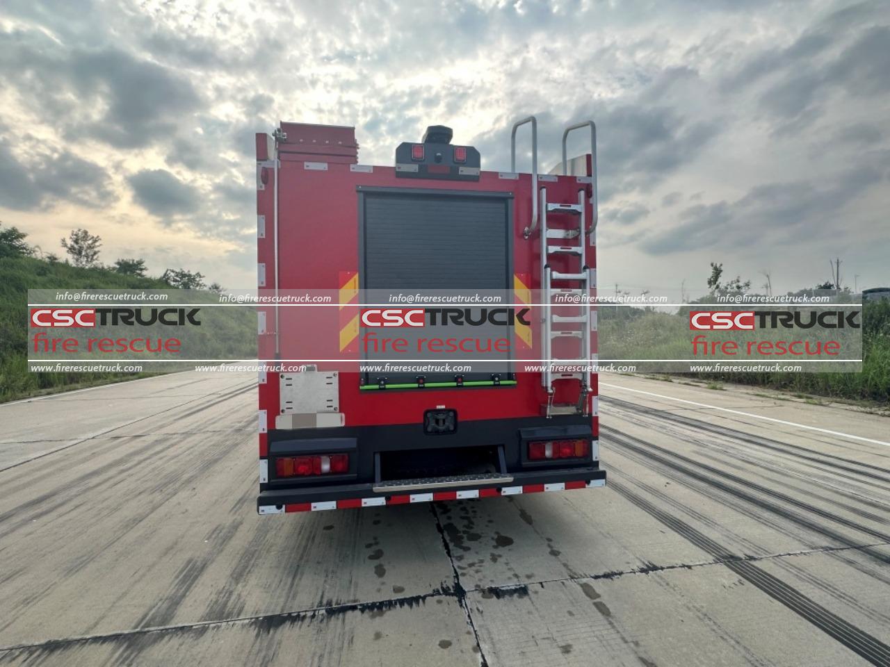 HOWO 10000 Liters Water Foam Fire Engine (5)