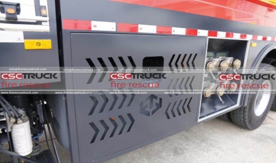 Mercedes-Benz Arocs All-terrain Chassis, 578-horsepower Fire Truck! (9)