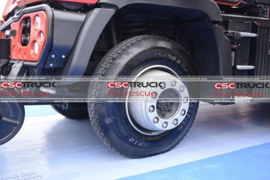 3000L Unimog U423 4WD Road-Rail Dual-Use Water Foam Fire Truck — Versatile and Multi-functional! (6)