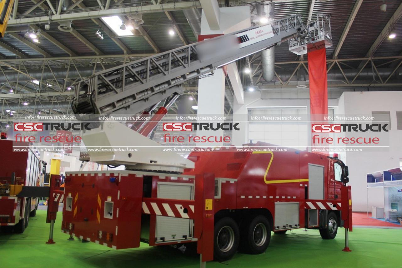 Aerial Ladder Fire Truck and Rescue Fire Truck — a Powerful Alliance! (2)