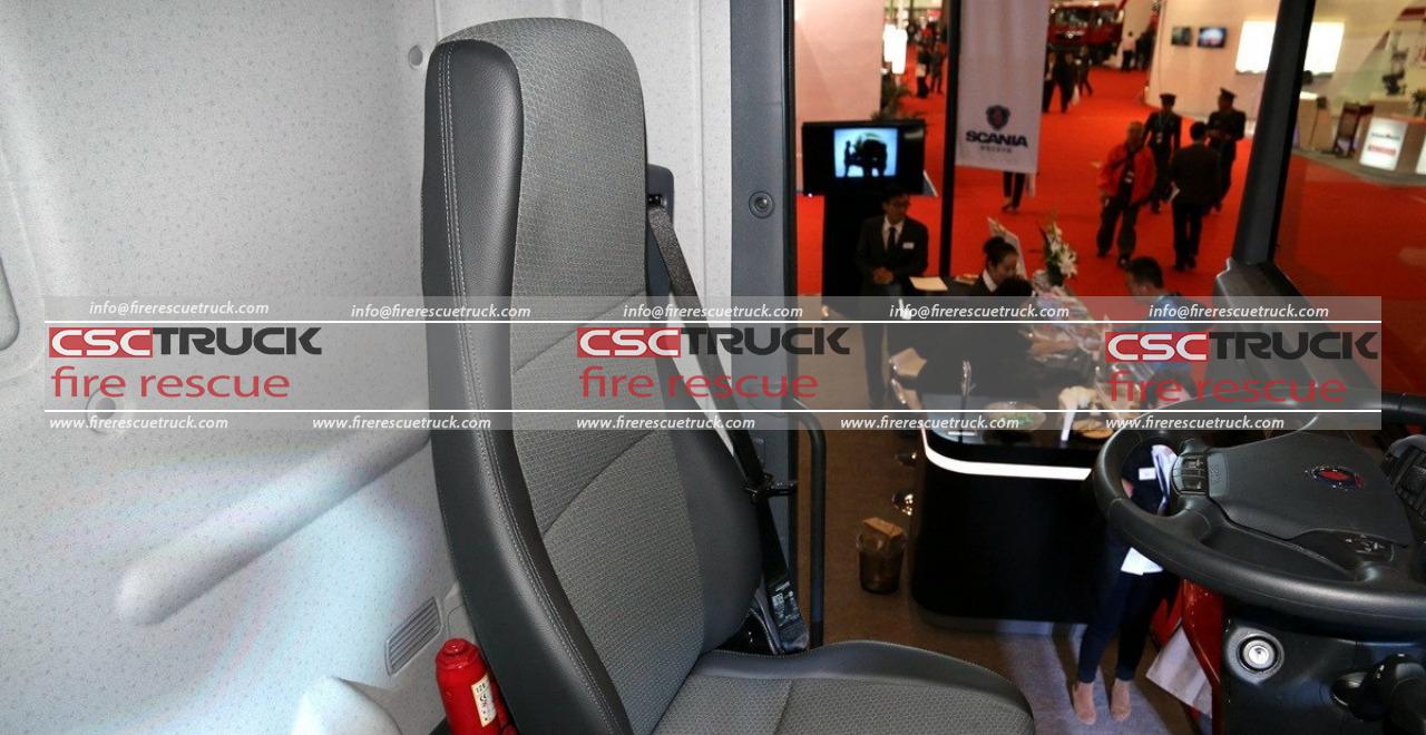 High-capacity Water Foam Fire Truck with Dedicated 8x4 Scania R620 V8 Chassis (8)