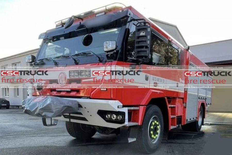 Czech Firefighting New Force 3rd-Generation Tatra Force Wildland Fire Truck (3)
