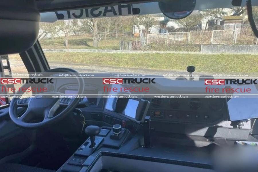 Czech Firefighting New Force 3rd-Generation Tatra Force Wildland Fire Truck (8)