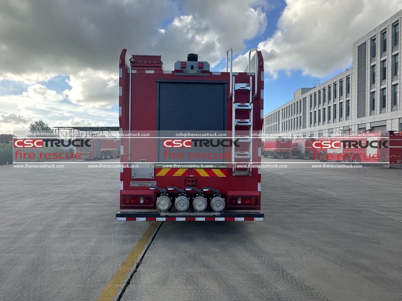 HOWO 15000L Water Foam Fire Truck (5)