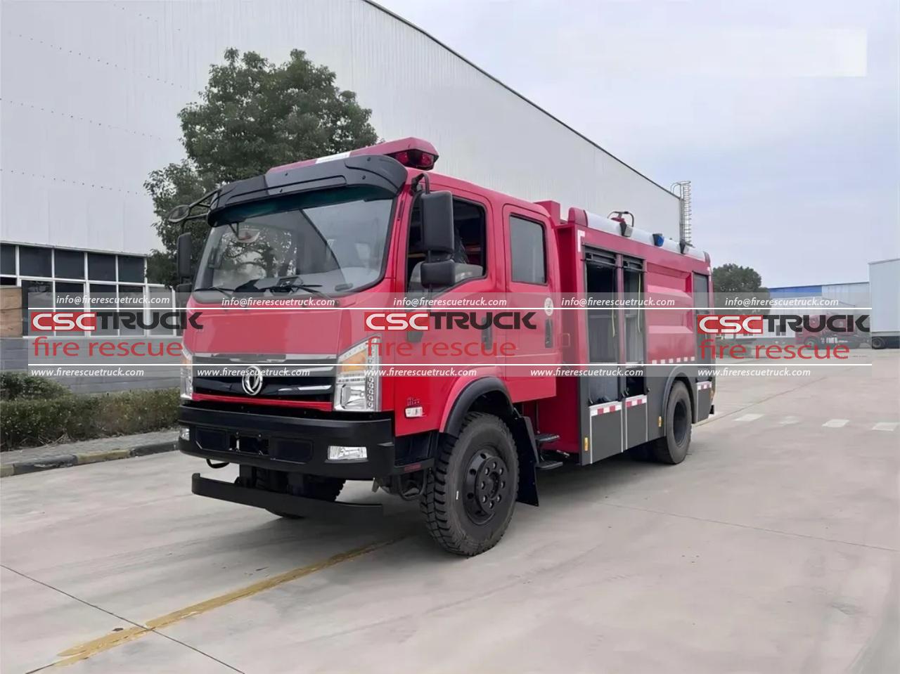4x4 Off Road 5CBM Water Tank Fire Engine (4)
