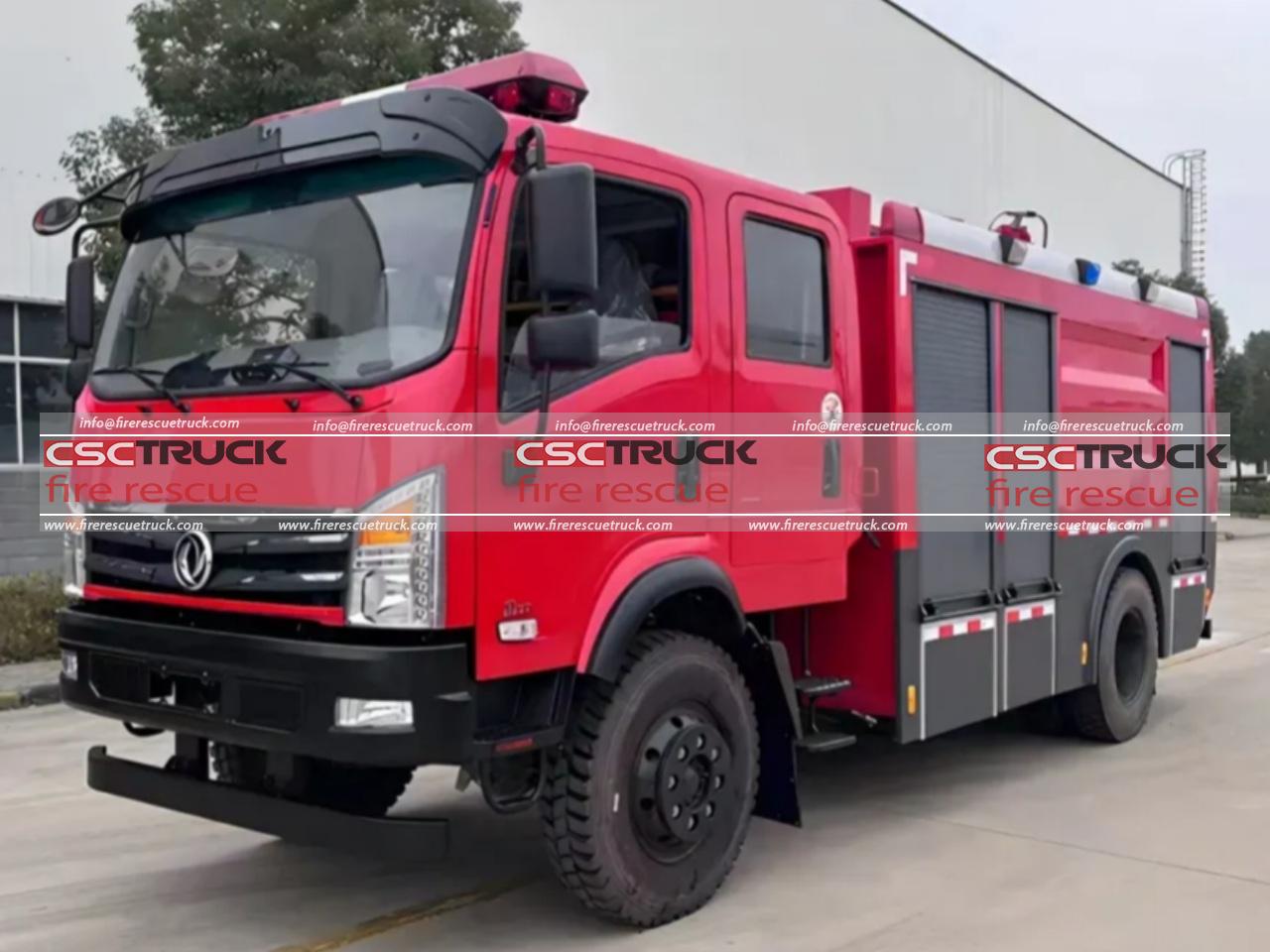4x4 Off Road 5CBM Water Tank Fire Engine